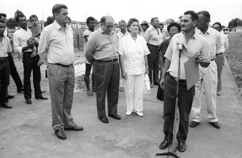 (1990) - Governador Siqueira Campos e Aureny em evento político - Foto: Marcio Di Pietro