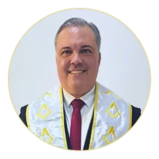 Dr. André Ramos Varanda